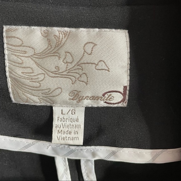 🎀 Dynamite Tuxedo Style Blazer, Button Closure, Size L - Picture 3 of 6